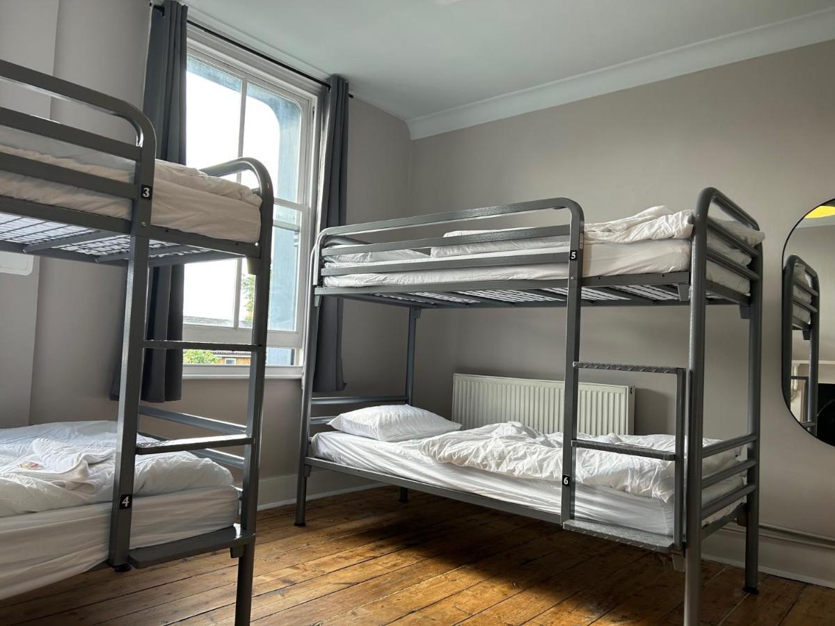 Cricketers Hostel London Eksteriør billede