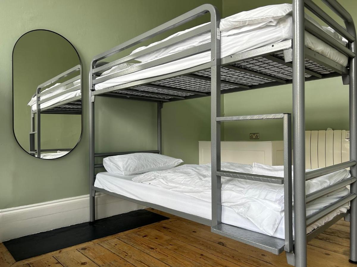Cricketers Hostel London Eksteriør billede