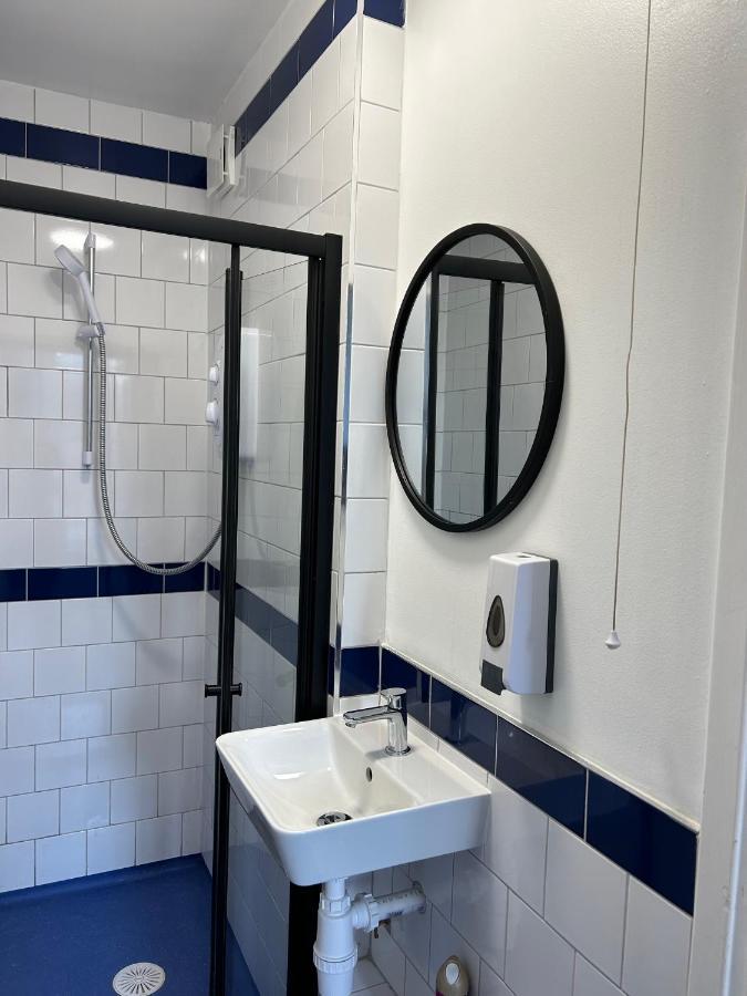 Cricketers Hostel London Eksteriør billede